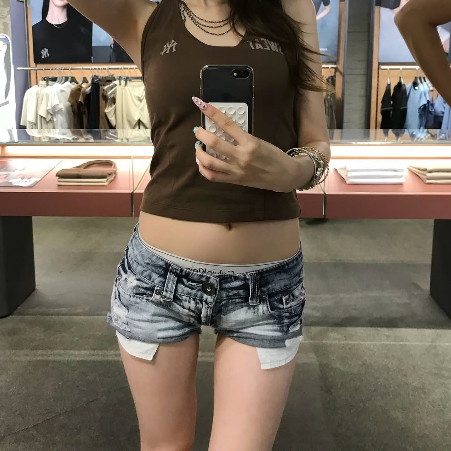 大码美式复古灰色水洗磨破牛仔超短裤女y2k辣妹低腰修身包臀热裤