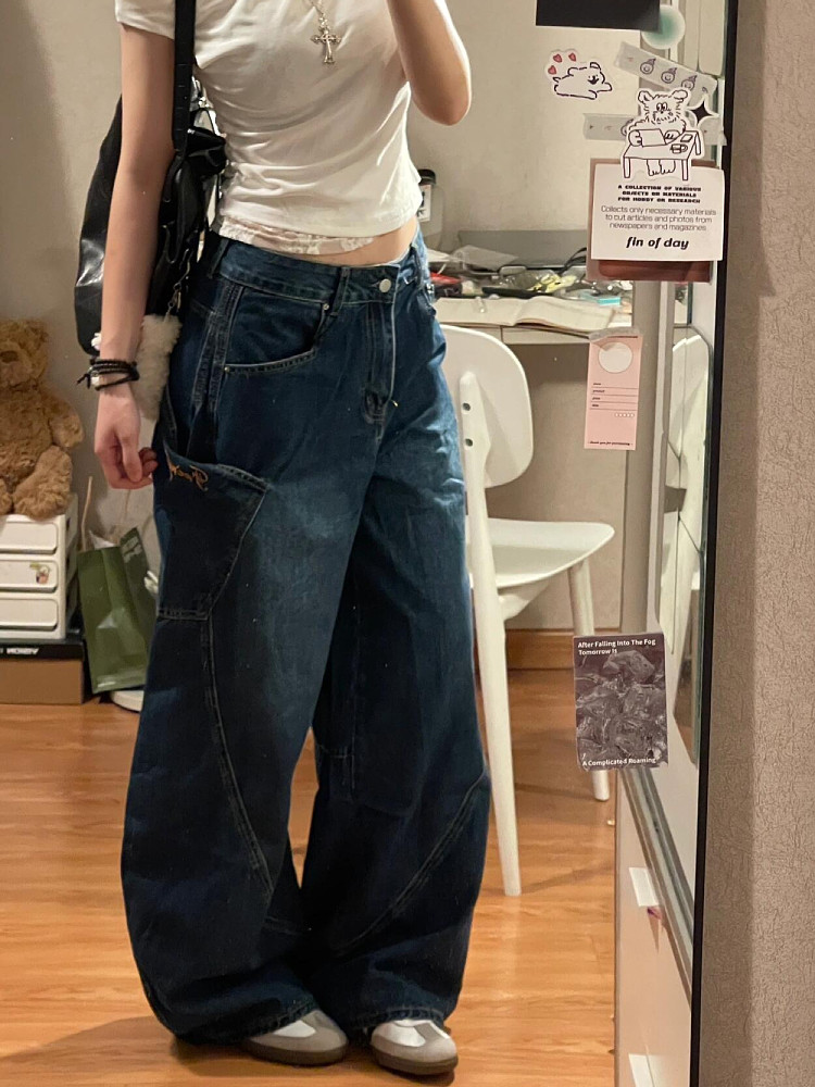 남성과 여성을 위한 대형 미국 복고풍 입체 실루엣 초승달 모양의 청바지 틈새 디자인 루즈한 와이드 레그 바닥 길이 바지 트렌디