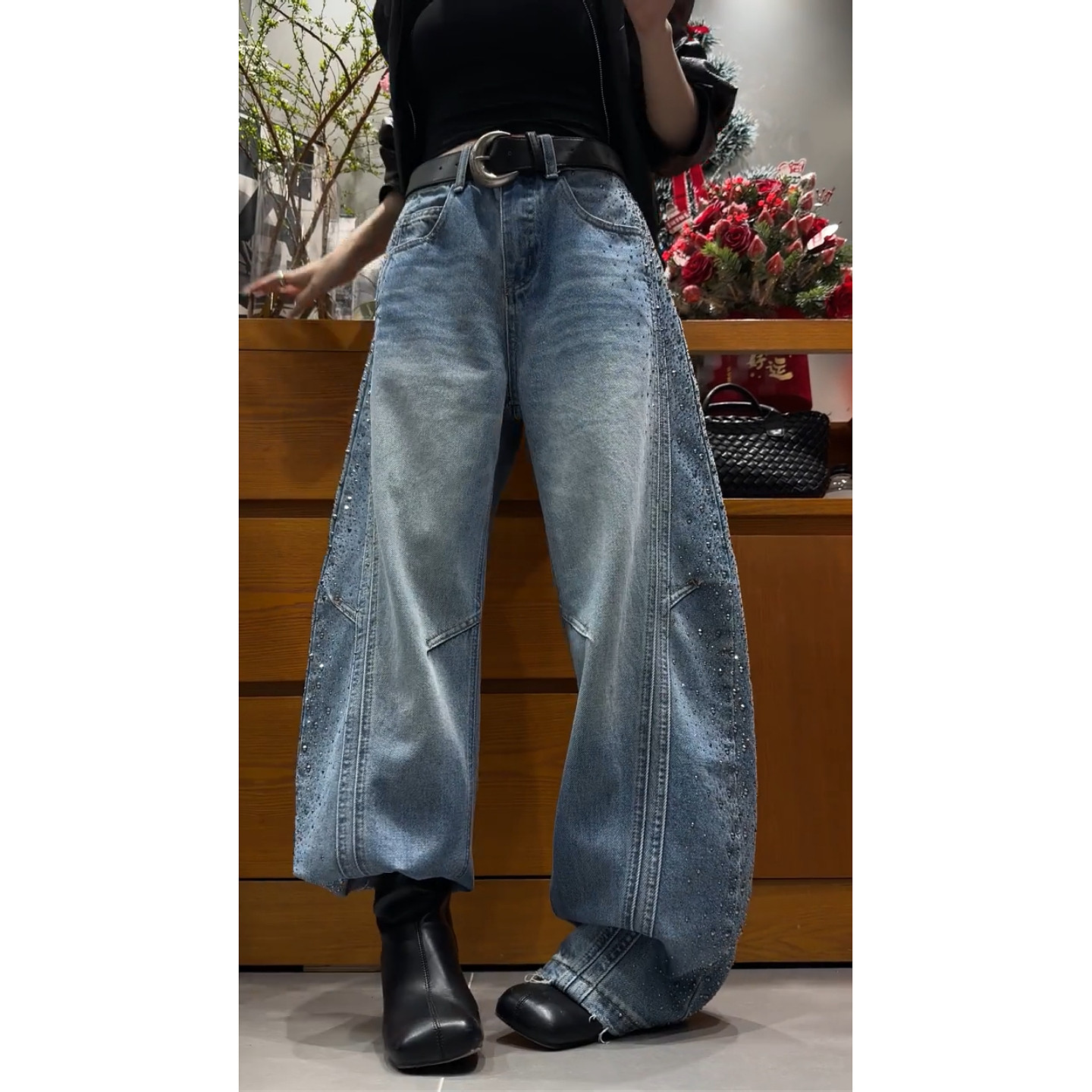 美式大码复古重工烫钻设计感牛仔裤女春秋新款宽松弯刀阔腿长裤潮,女装/女士精品,大码裤装,淘宝优惠券,粉丝福利购,淘宝优惠卷