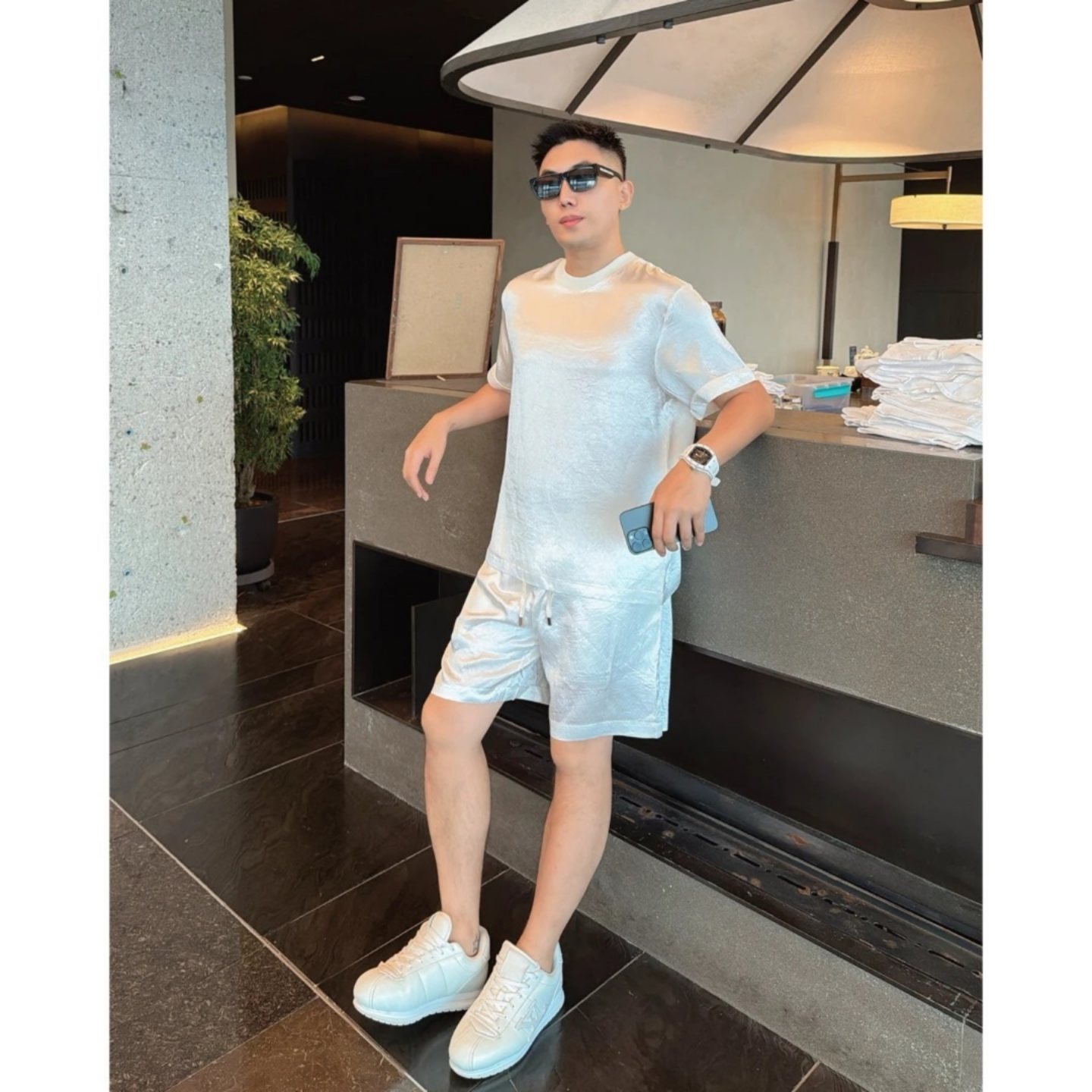 夏季男士冰感丝滑T恤短裤套装潮