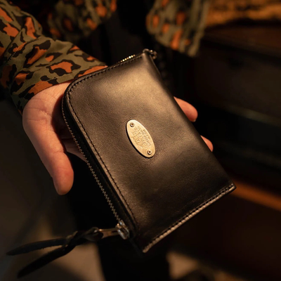 Metalize经典铜牌茶芯皮革零钱包