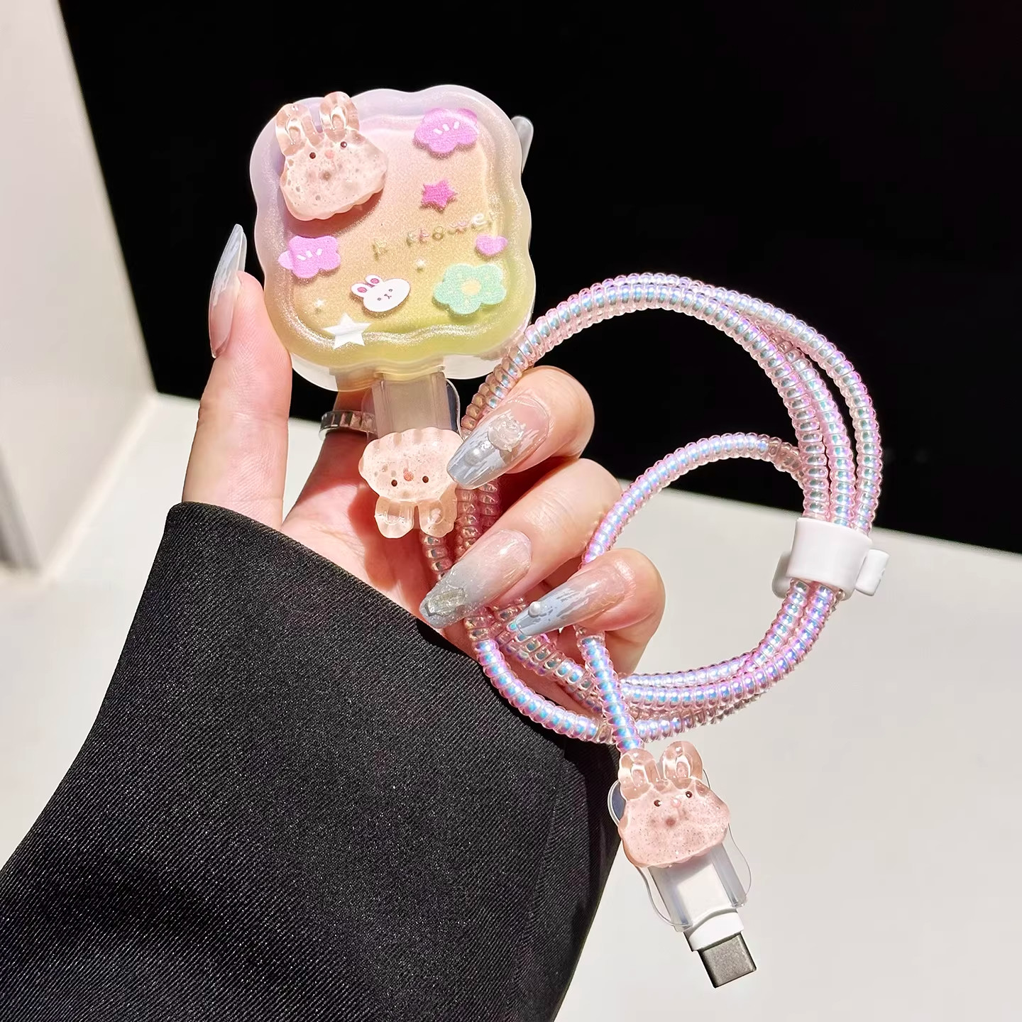 适用苹果40W充电器保护套iphone17promax防折断16pro数据线咬线器