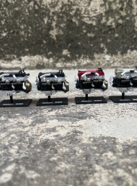 正版散货ToysCabin 1比24日产RB26DETT引擎 发动机 模型扭蛋收藏