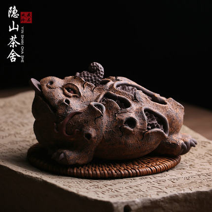 宜兴紫砂茶宠摆件树皮三足金蟾招财名家纯全手工精品可养茶玩茶具