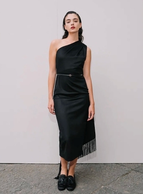 高级私人定制Deva同款黑色礼服收腰显瘦单肩流苏拖尾设计感高级女