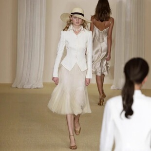 秀场同款法式古典白色千金风套装裙修身掐腰上衣+薄纱半裙时髦女