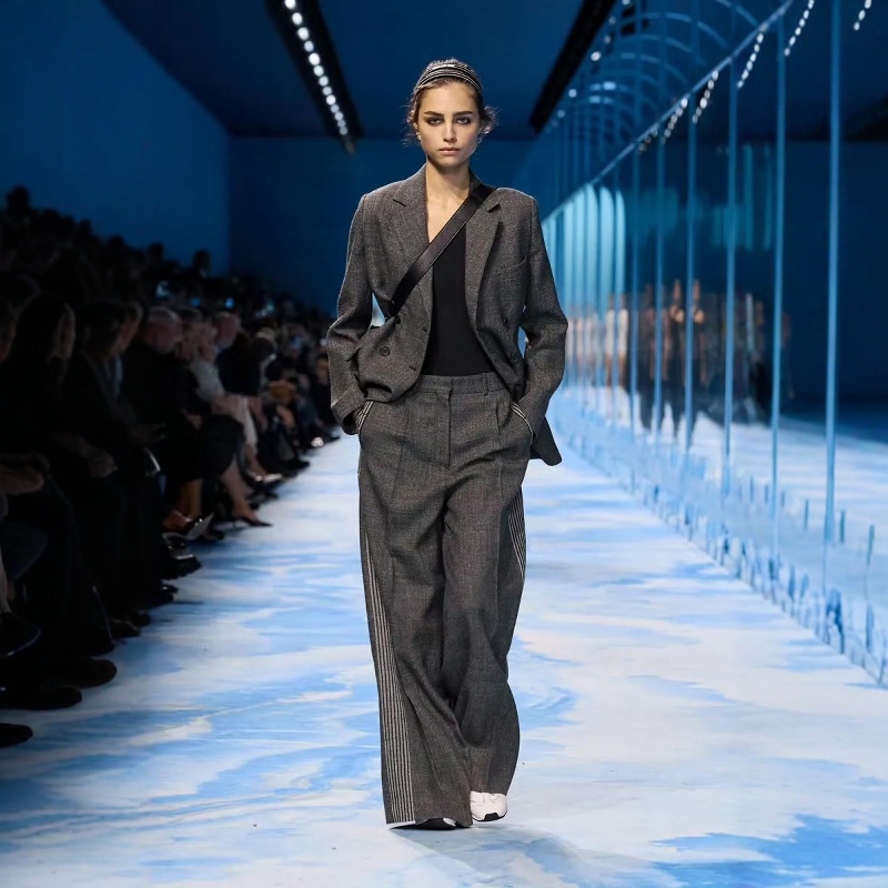 高级定制秀场同款灰色羊毛西装外套+阔腿裤酷飒摩登西服套装大牌