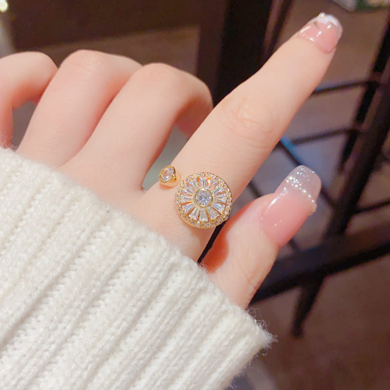 撤柜网红会转动的食指戒可旋转戒指女小众个性时尚轻奢开口戒