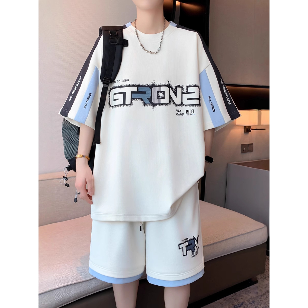 今年潮牌青少年夏季套装男生t恤高中初中生短袖短裤休闲运动衣服