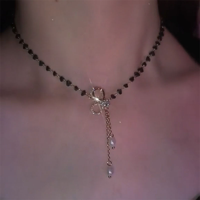 撤柜黑水晶蝴蝶结项链女新款潮轻奢小众设计感高级感高级大气网红