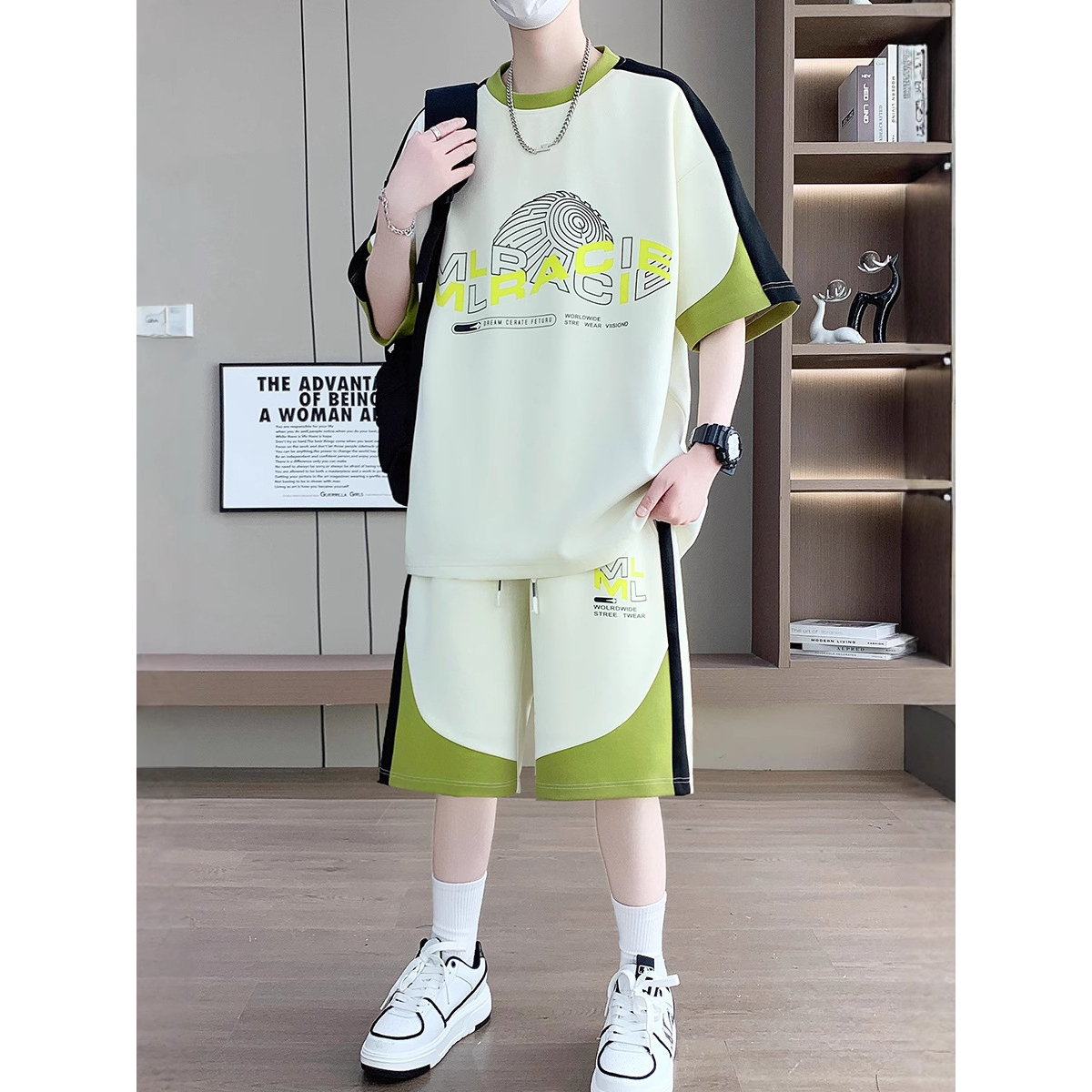 今年潮牌青少年夏季套装男冰丝t恤高中初中学生短袖短裤大童休闲