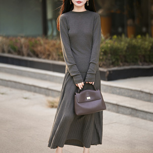 进口气质长裙显瘦针织两件套精纺保暖长袖针织衫+半身伞裙套装