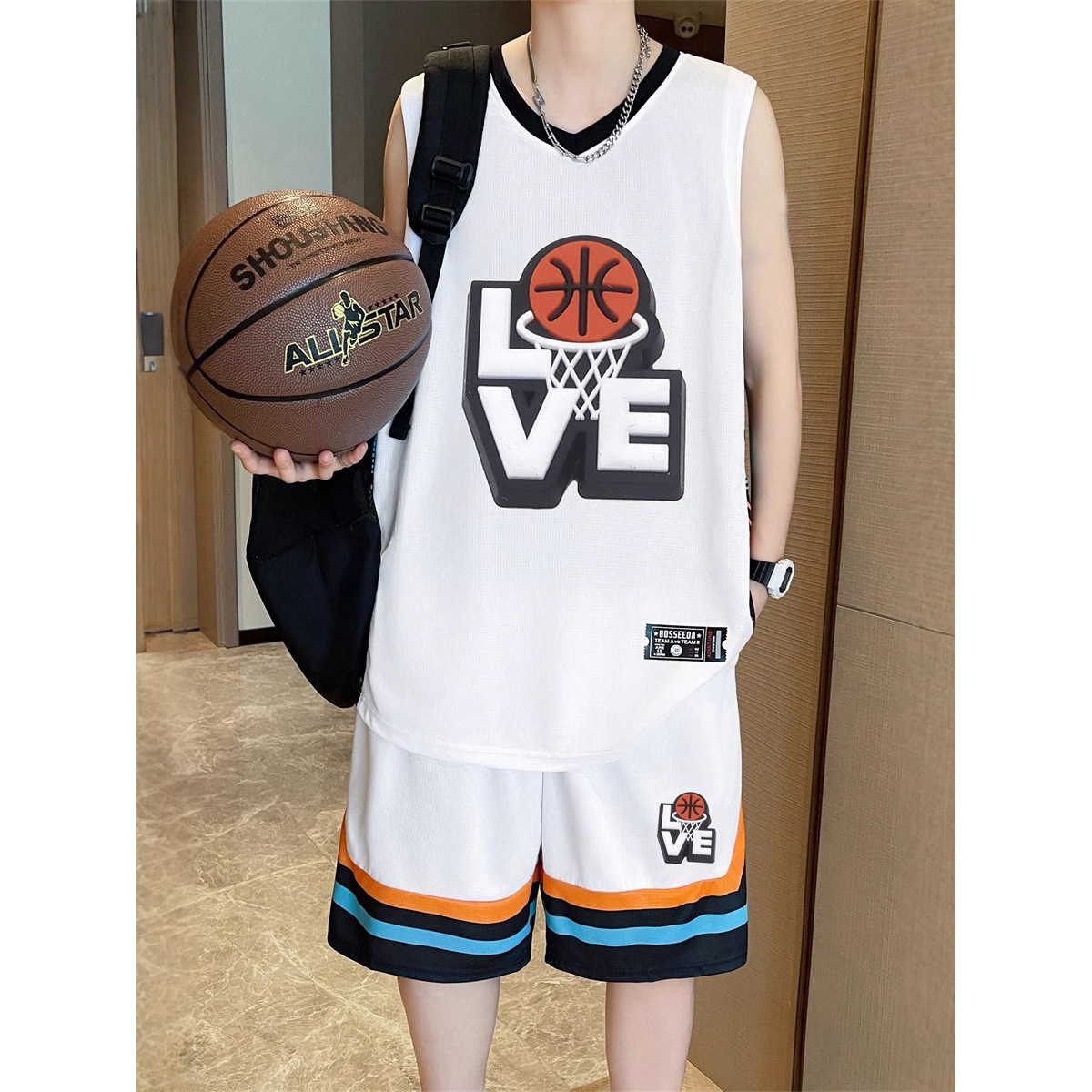 今年潮牌夏季冰丝短袖t恤男孩12-15岁初中学生13青少年大童速干篮