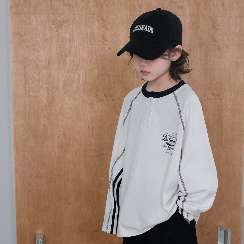 进口男童长袖T恤款新款儿童装打底衫大男孩季薄款卫衣潮