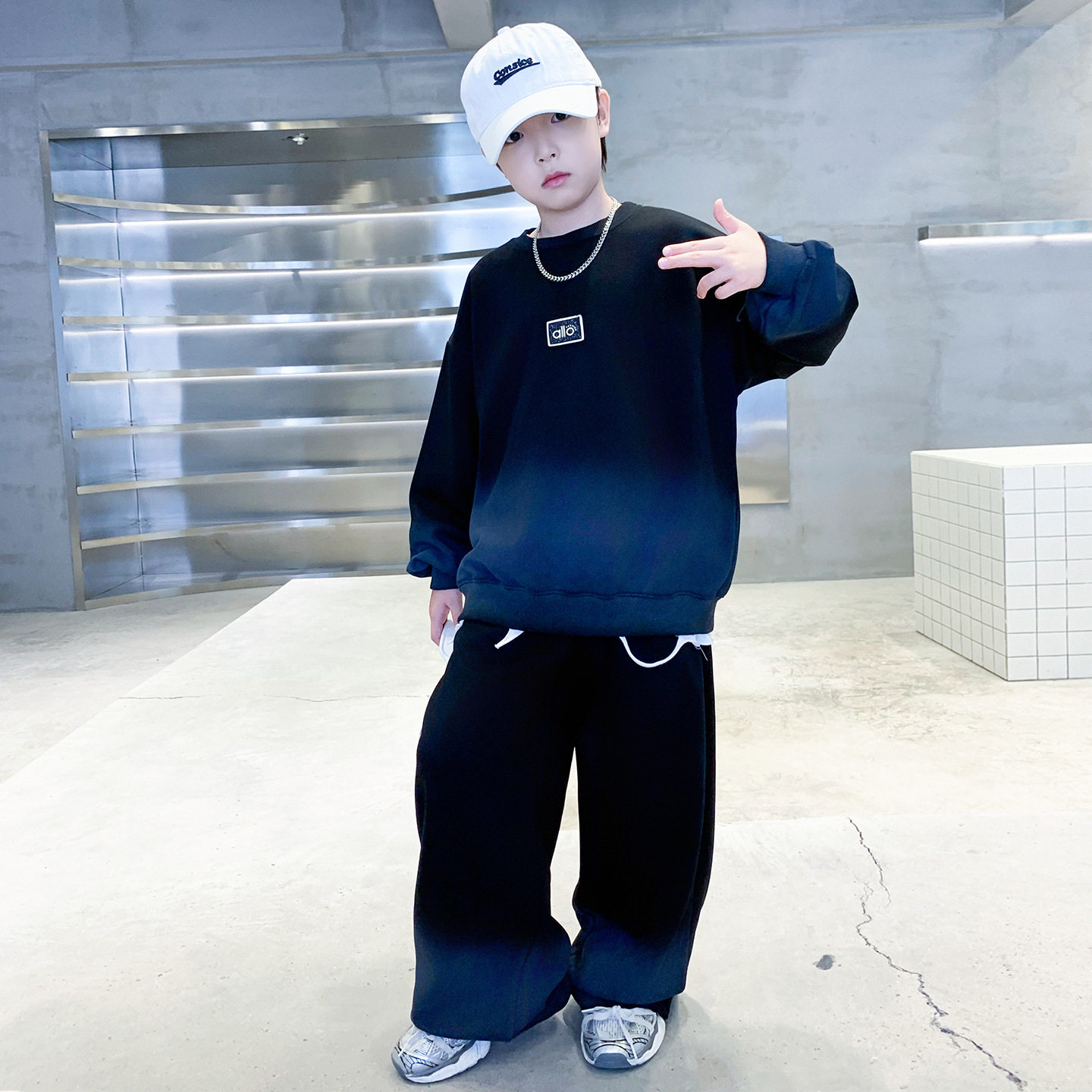 进口儿童装男童装卫衣套装新款中大童款运动季帅气时髦潮