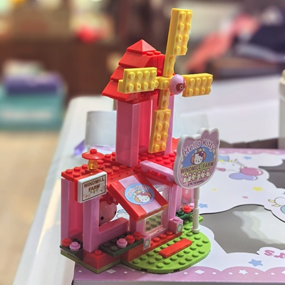 HelloKitty拼装积木音乐盒女生系列儿童玩具女孩5-6生日礼物8岁