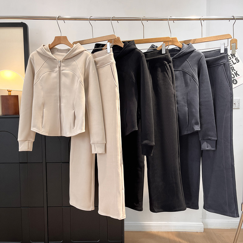LU家同款！加绒加厚慕斯绒防风连帽卫衣瑜珈运动卫裤两件套女秋冬