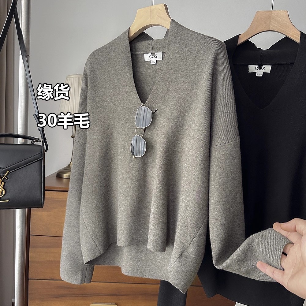 北欧小众！木巨990+老钱风复古百搭V领落肩袖纯色针织衫毛衣女冬