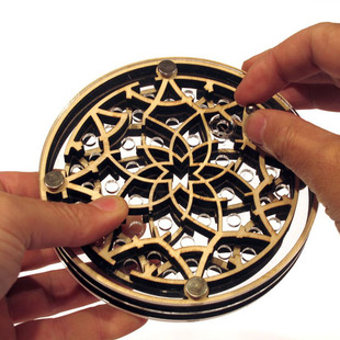 Constantin康斯坦丁Flower RecentToys Maze木质花之迷宫益智解谜