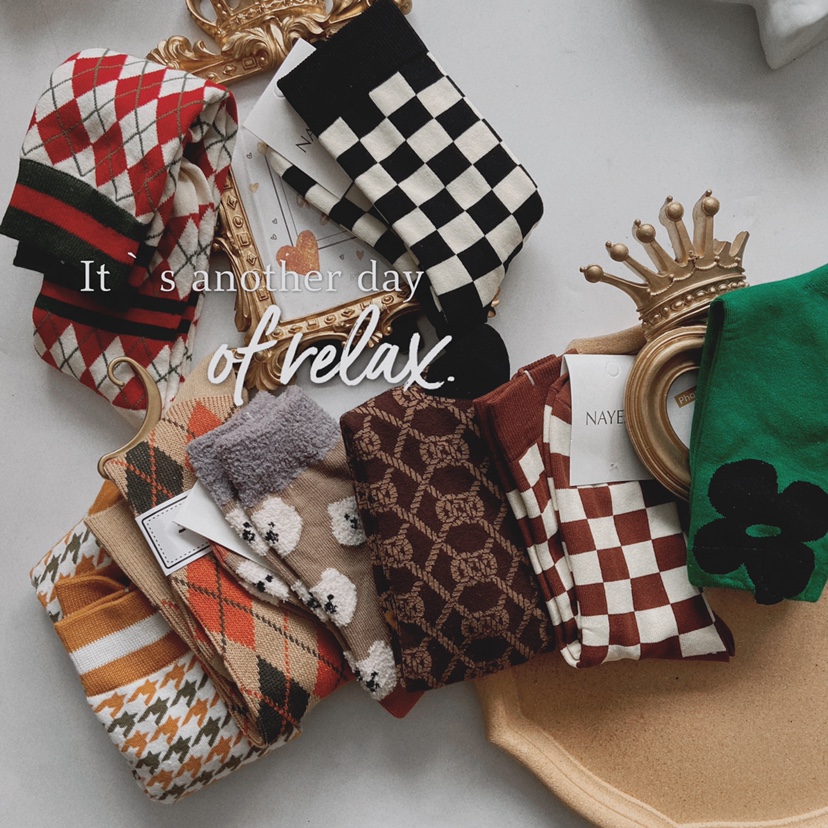 韩国秋冬简约格子袜女生透气