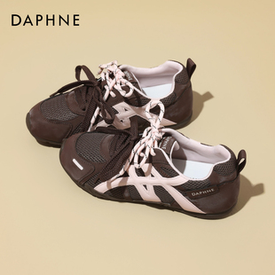达芙妮德训鞋女鞋2026新款夏季网面透气软底不累脚百搭休闲运动鞋