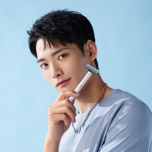 麦科多剃须刀震感手自一体刮胡须刀男士男友水洗刀片小牛套装礼物