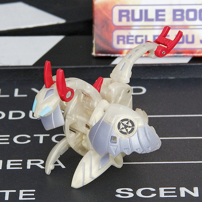 正版初代世嘉爆丸3.5款式机甲神鹰 第二季出品透明稀有款专属收藏