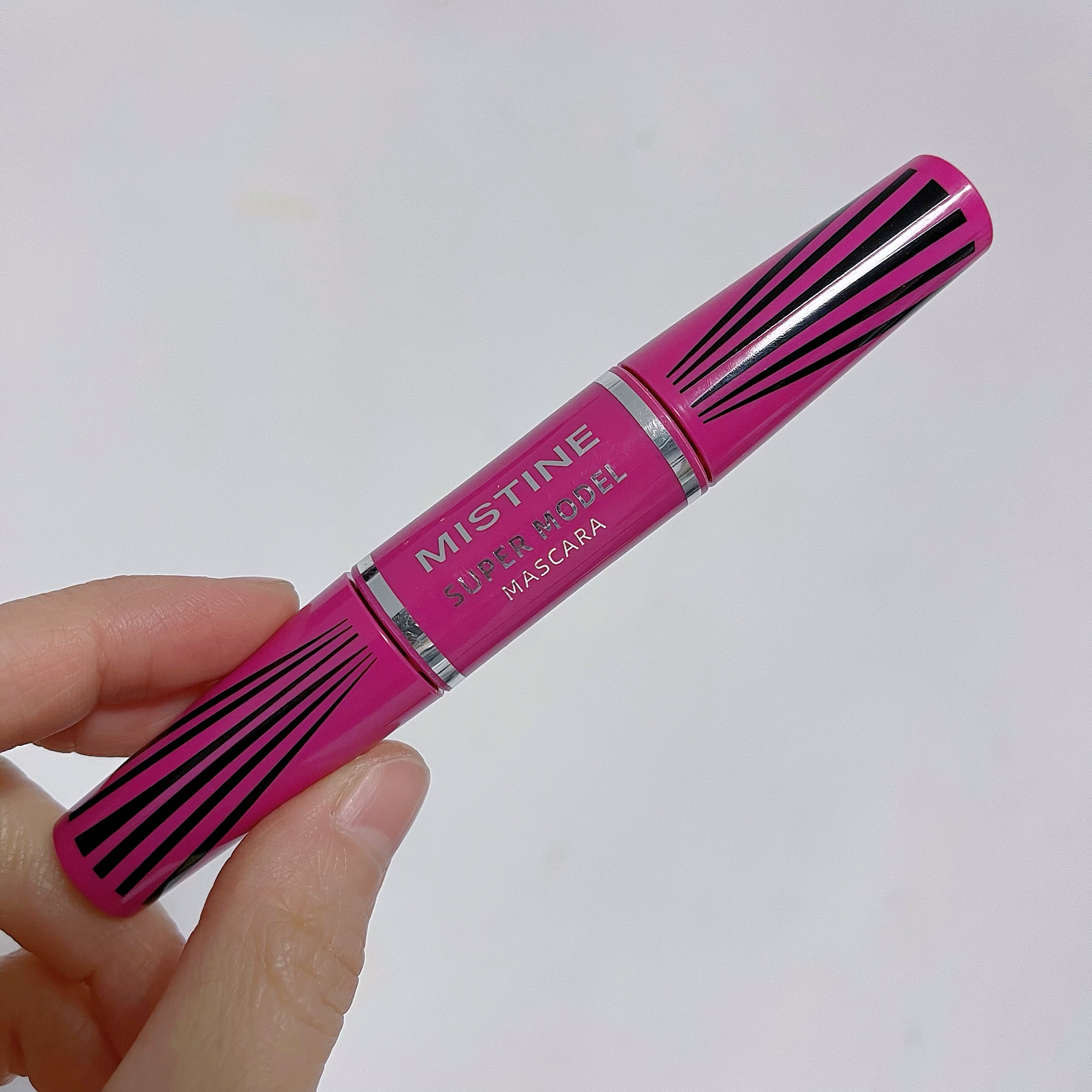 泰国进口双头4D睫毛膏防水纤长卷翘不晕染持久浓密