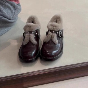羊皮版~时尚英伦风水洗皮粗跟乐福鞋女皮带扣铆钉加绒保暖小皮鞋