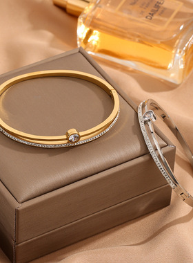 跨境外贸新款满天星钛钢手镯女款镶钻百搭高级感开口手饰厂家