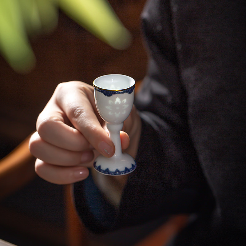 玉柏玲珑瓷中式酒具套装一口杯黄白酒杯