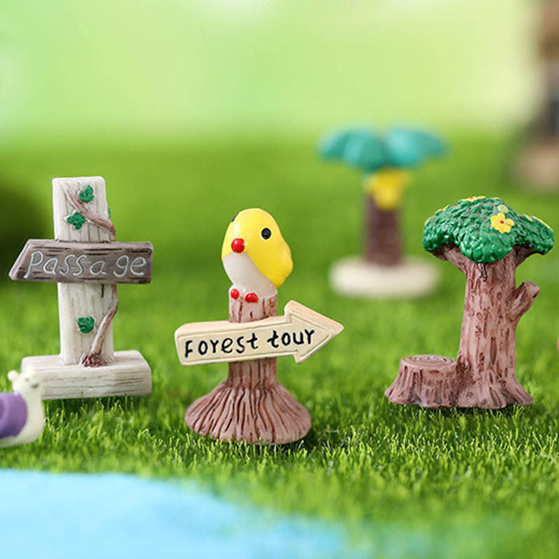 微景观仿真树摆件树脂桌面创意小鸟指路牌卡通可爱造景小树桩站牌