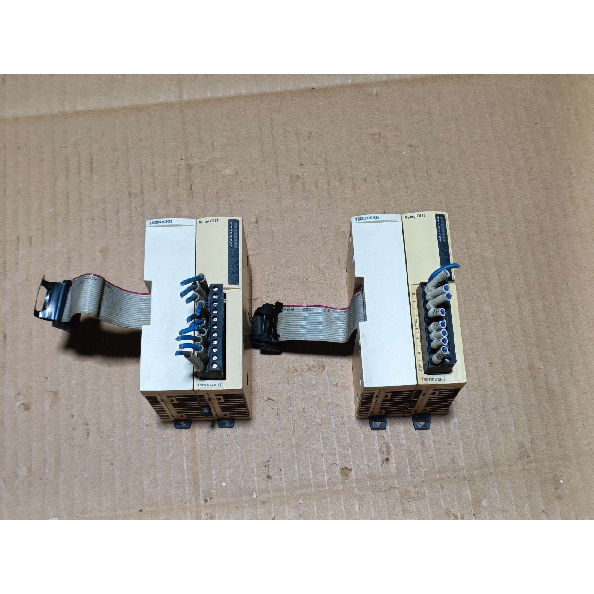 施耐德plc模块TM2DRA8RT TM2DOCKN维修咨询