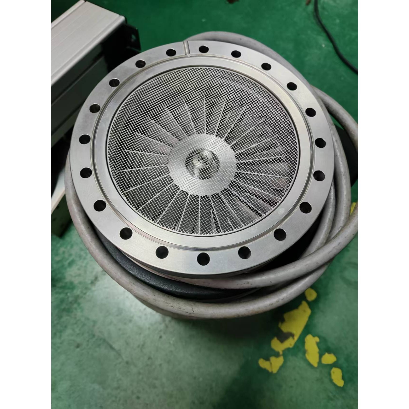 Leybold莱宝TW701分子泵带控制器带连接线 议价 维修