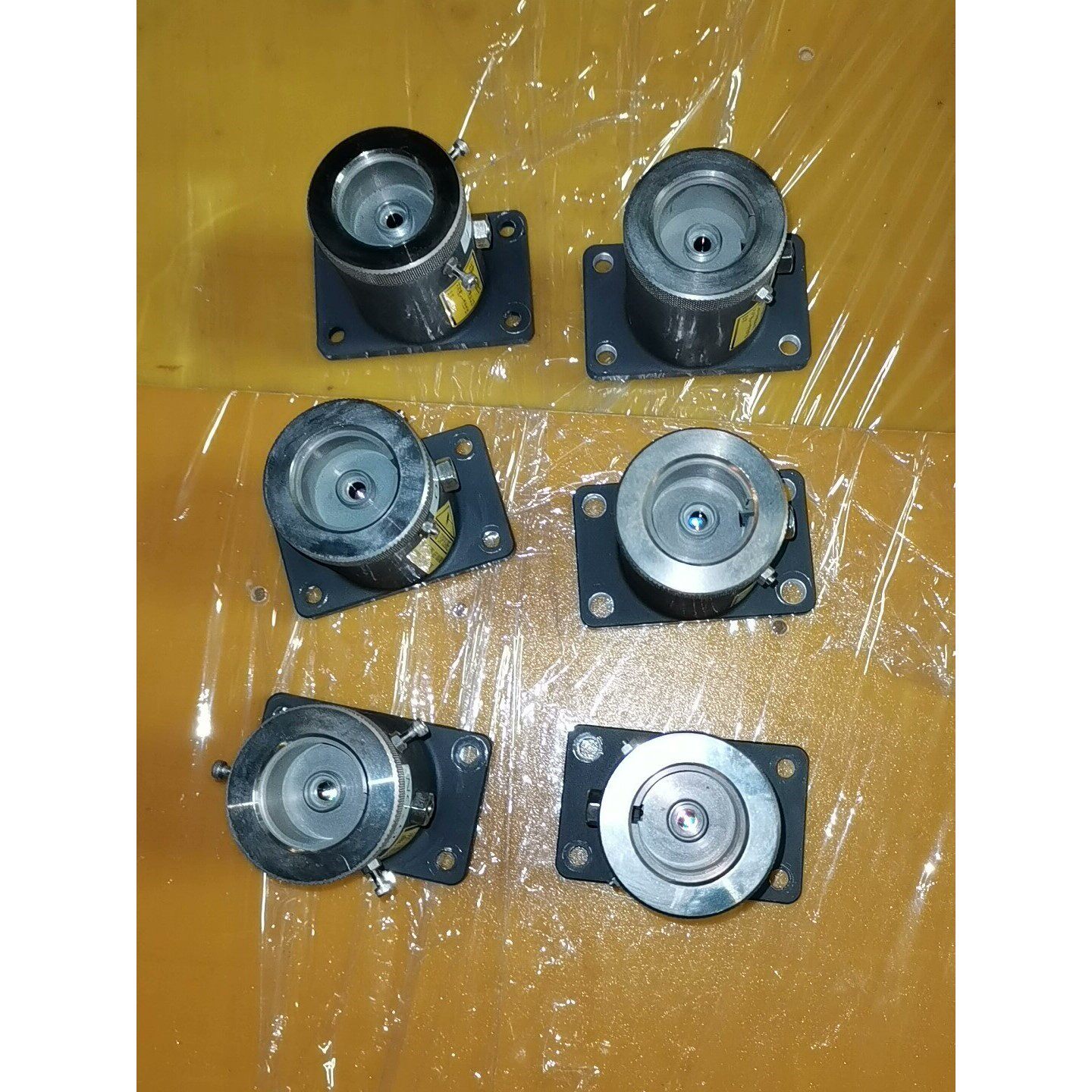 进口激光机扩缩镜十来个,成色很好,具体看图,88一个打备件议价