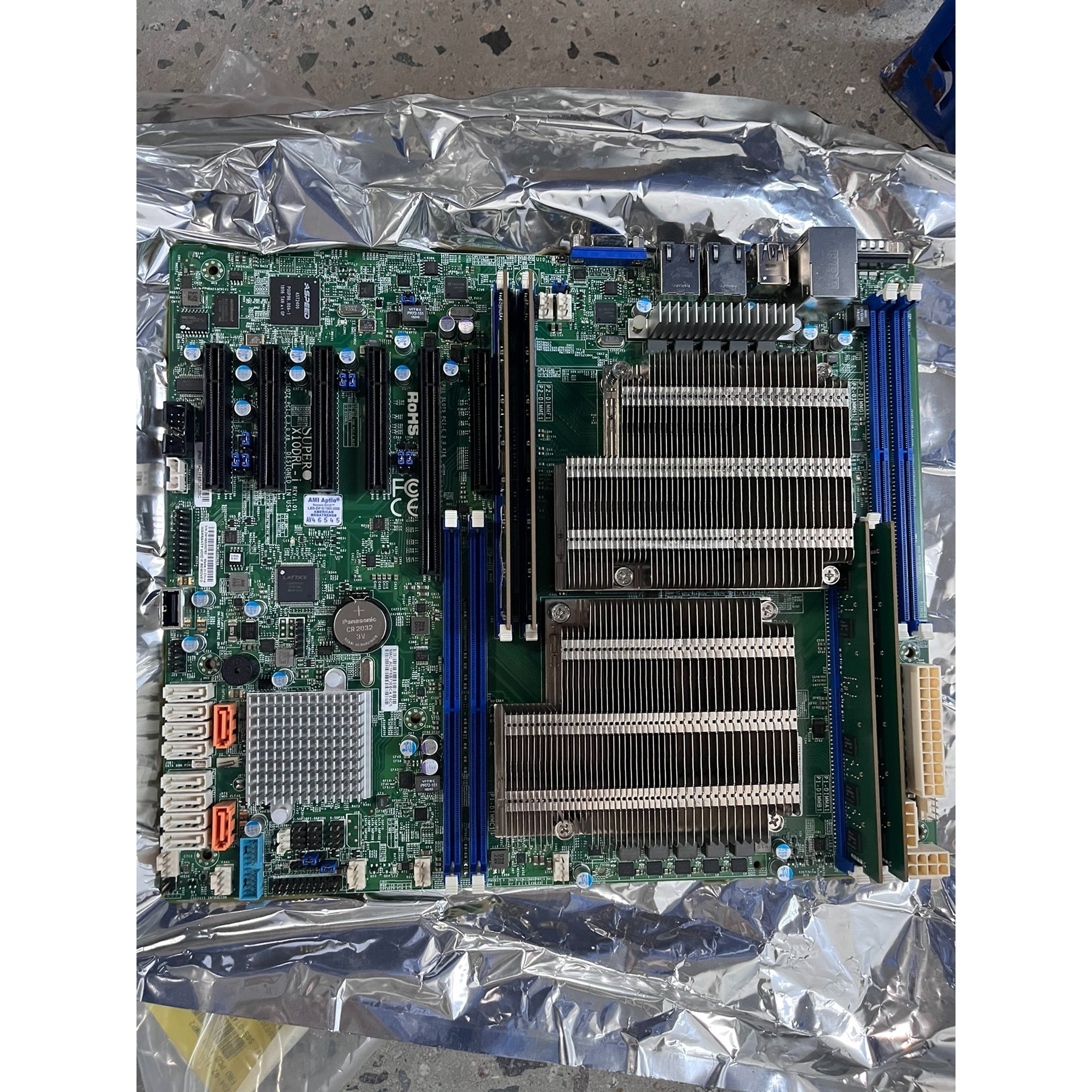 超微X10DRL-i主板两张议价 维修