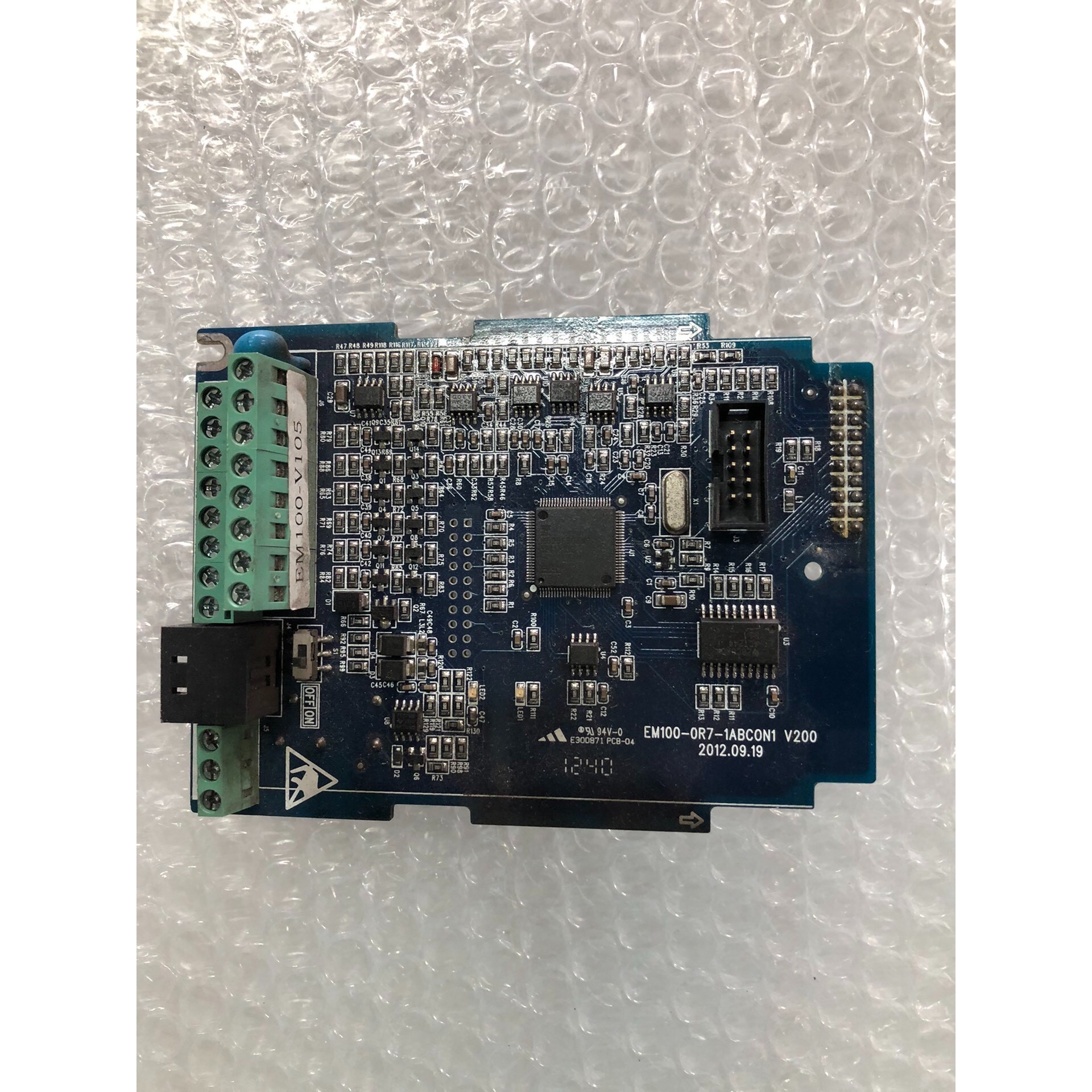 正弦变频器主板EM100EM100-0R7-1ABC0N1议价 维修