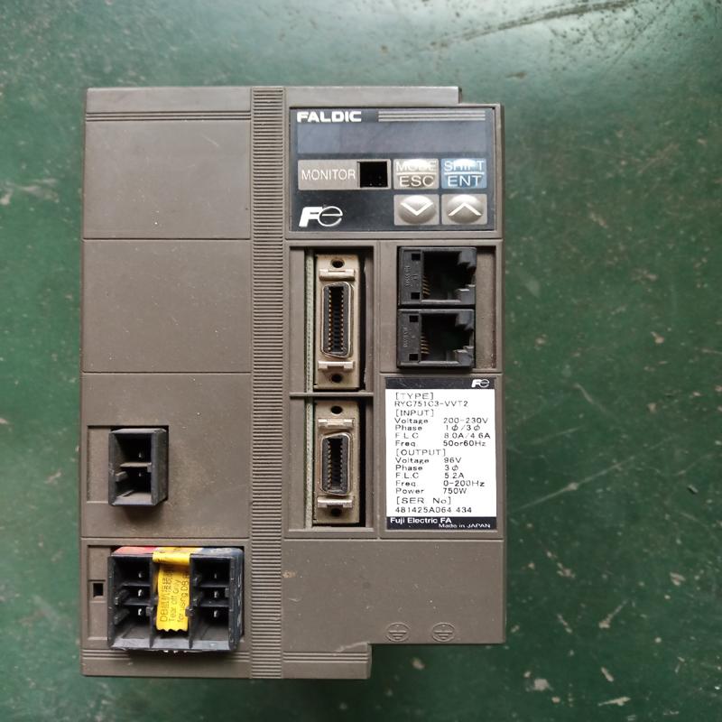 750W富士伺服驱动器RYC751C3-VVT2，二手拆机