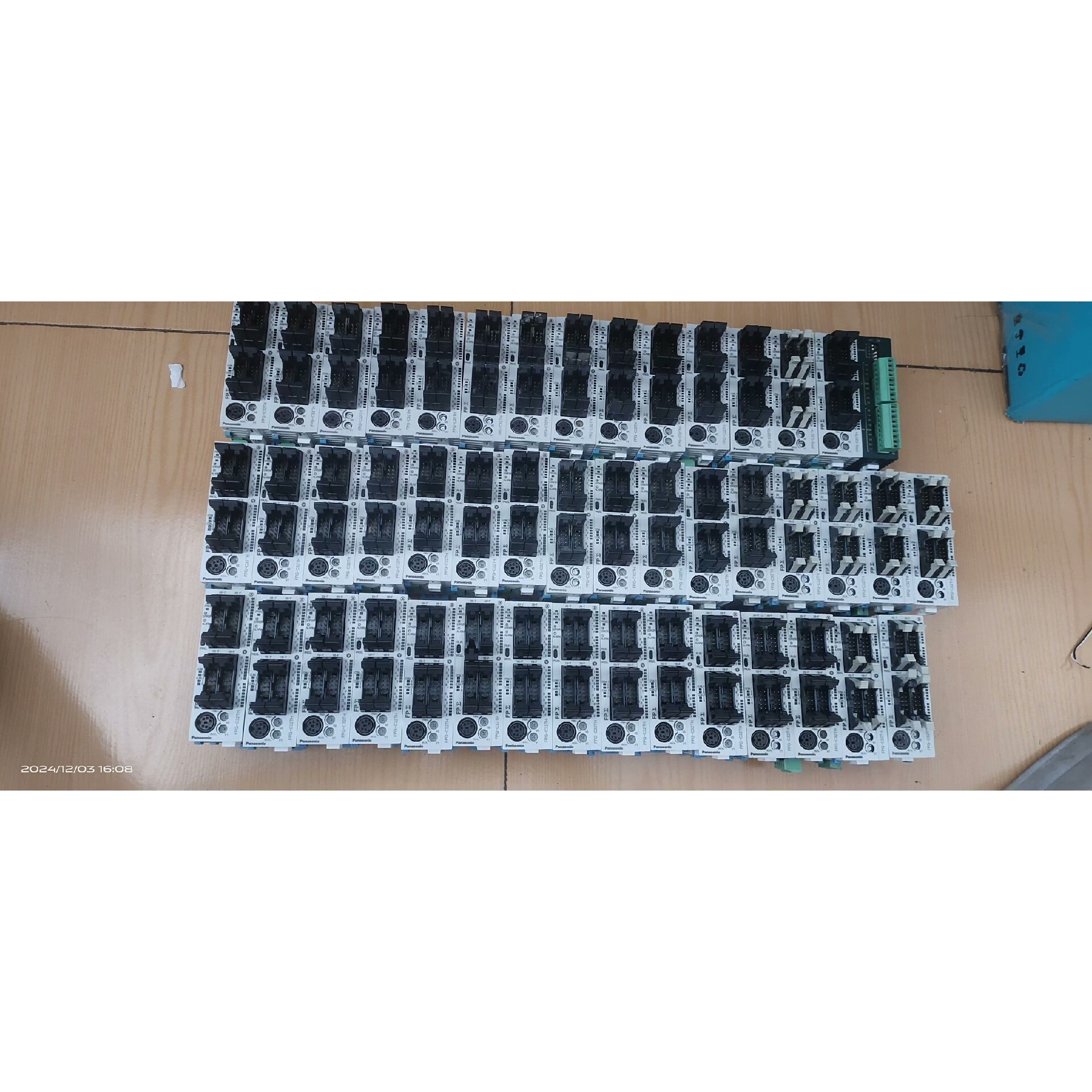 松下FPG-C32TH带通讯模块FPG-COM3实物拍摄 议价 维修