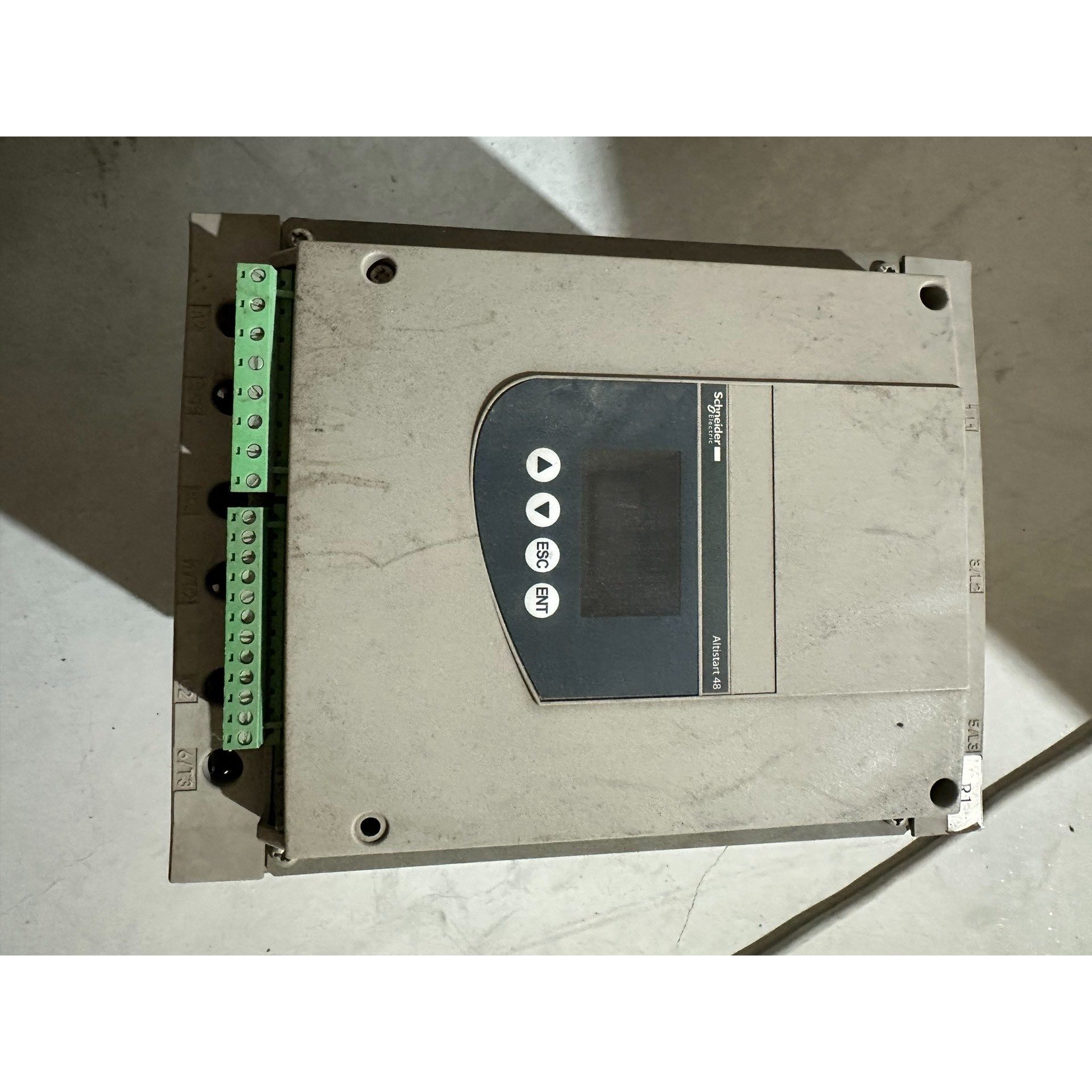 施耐德软启动,型号,ATS48D75Q是新柜子里面拆来顺丰 备件议价