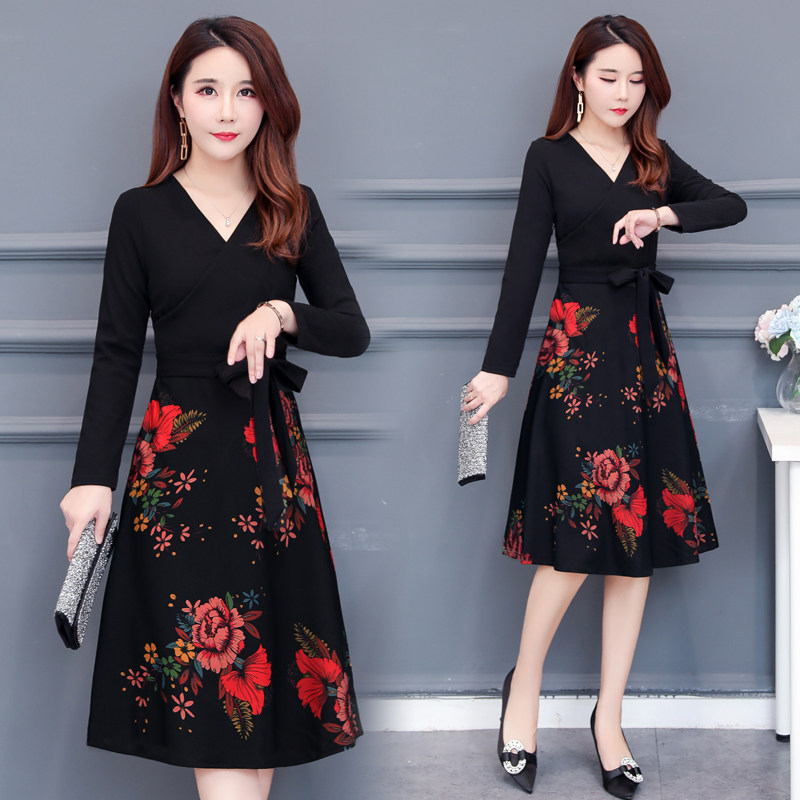 spring and autumn Fat women Cover the belly Show thin Dress By age Western style Waist Show thin Long sleeve Mosaic Large printing skirtin the Women's clothing/Boutique , Large size women  category - from Buy2taobao.com to provide professional Taobao agent buy service