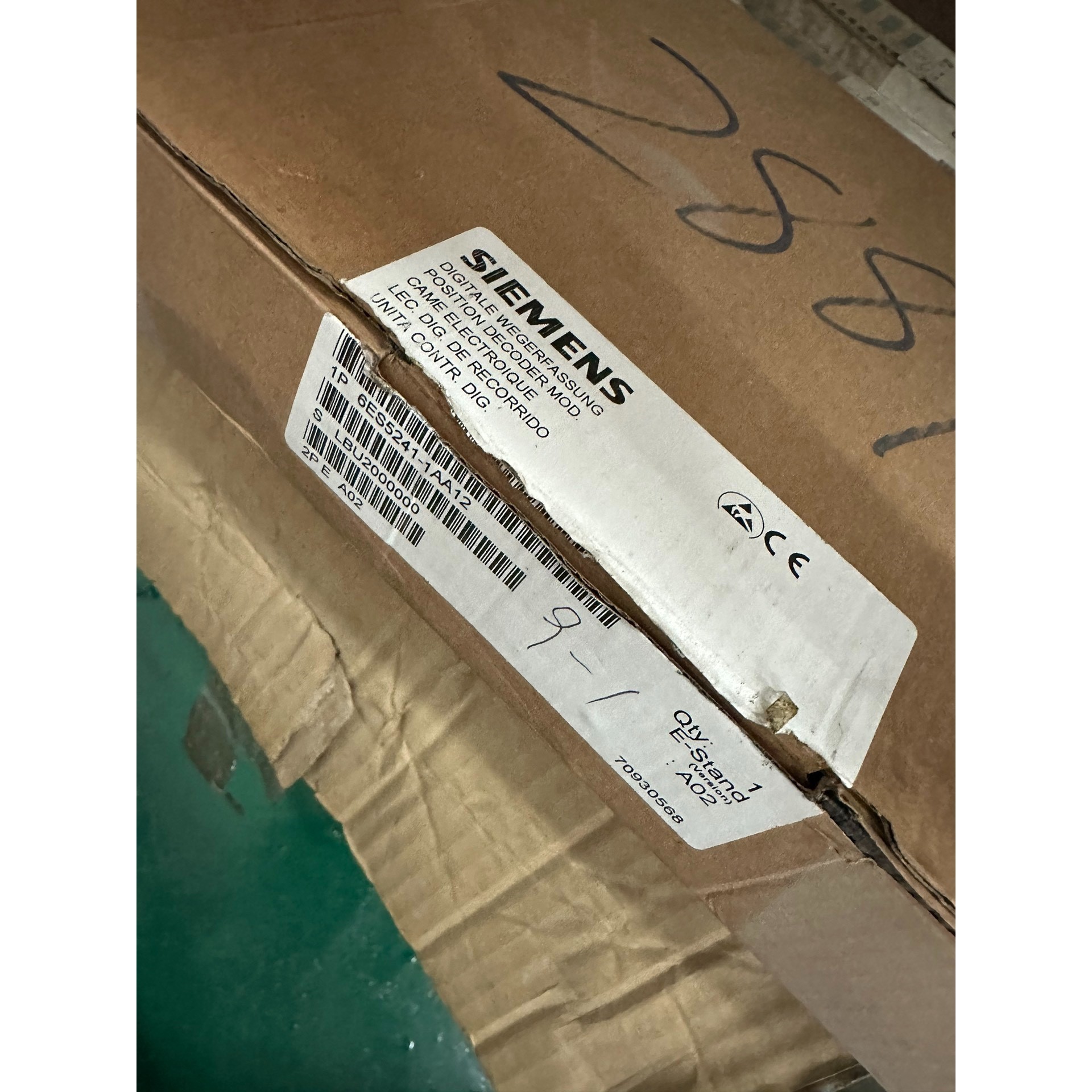 西门子控制器板原装全新6ES5241-1AA12实物拍摄备件议价