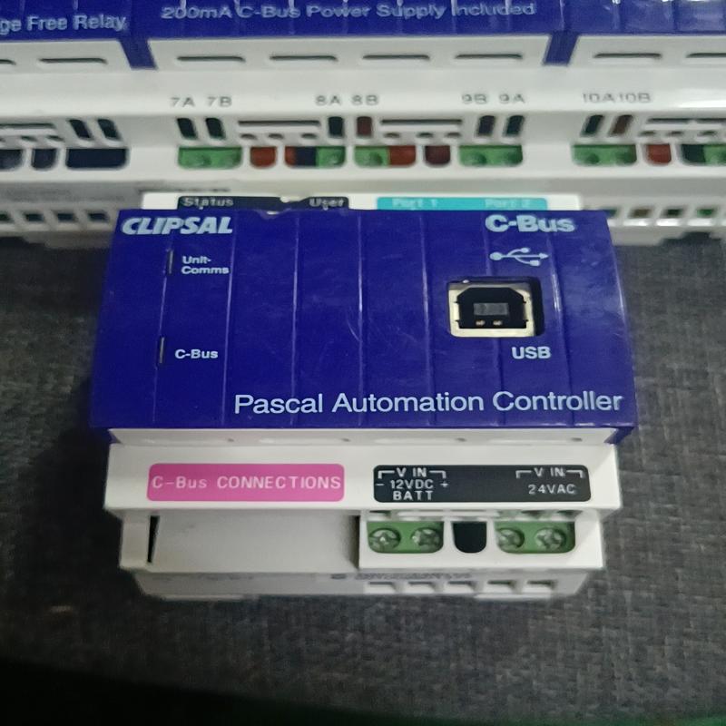 5500PACA  C-bus 施耐德奇胜逻辑控制维修 议价