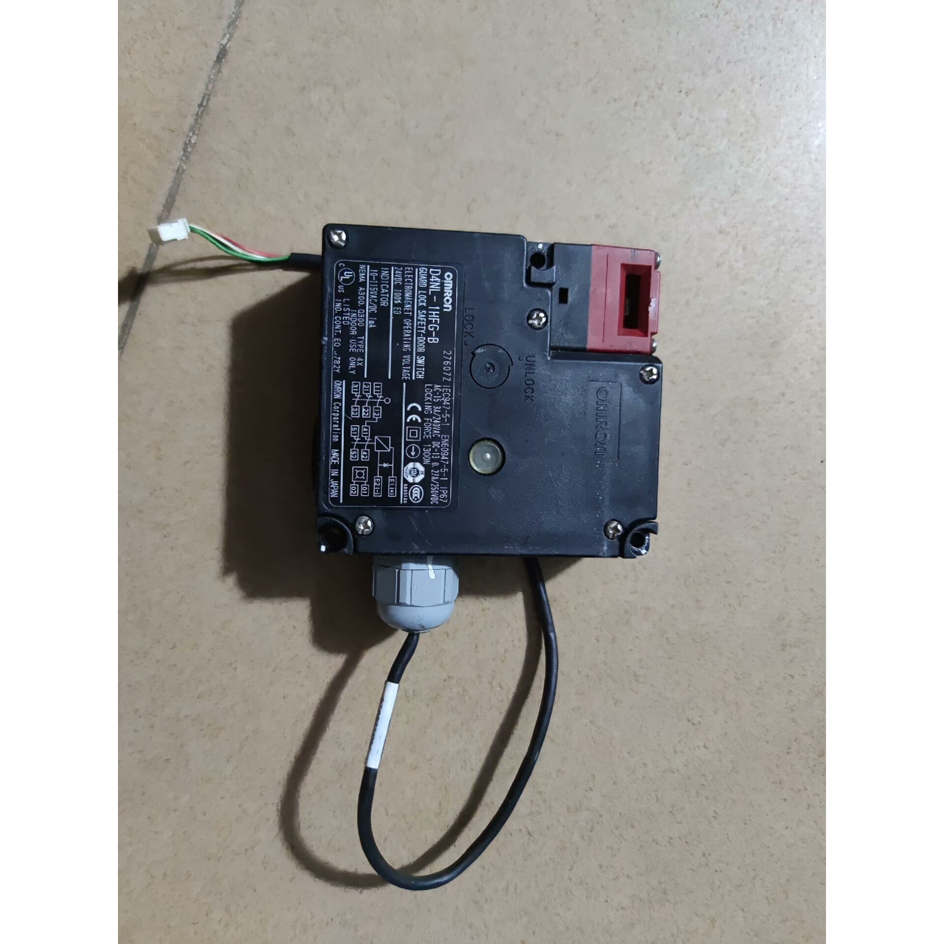 欧姆龙安全门锁D4NL-1HFG-B,一个,备件议价