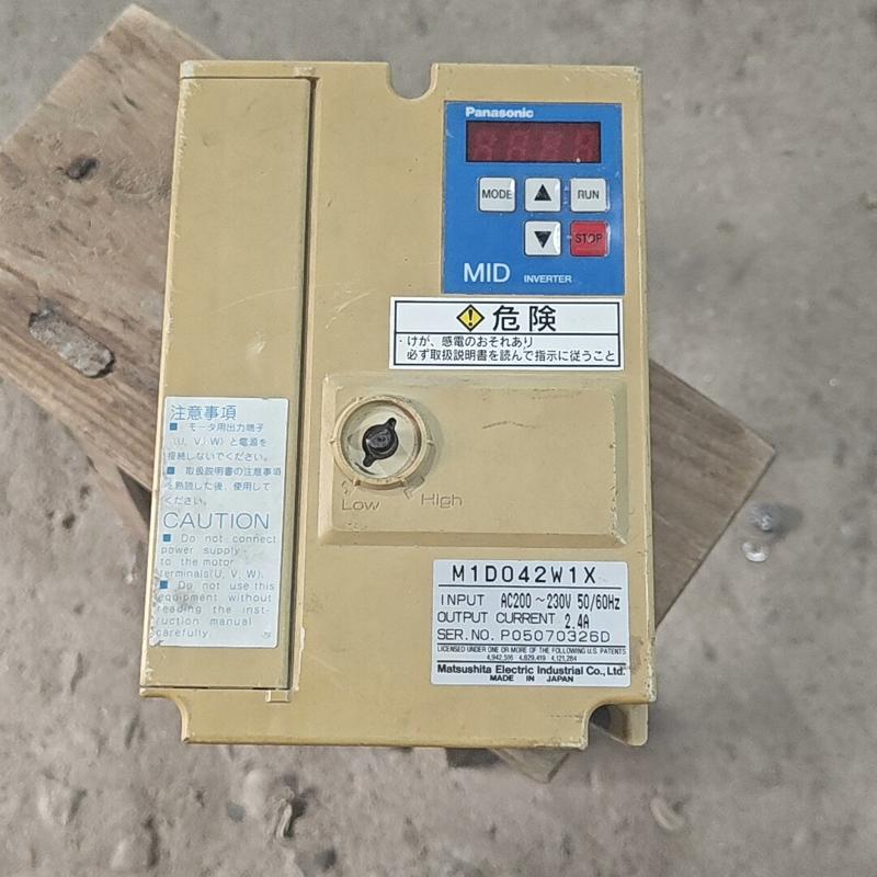 检测拆机二手变频器 M1D042W1X. AC 200 咨询
