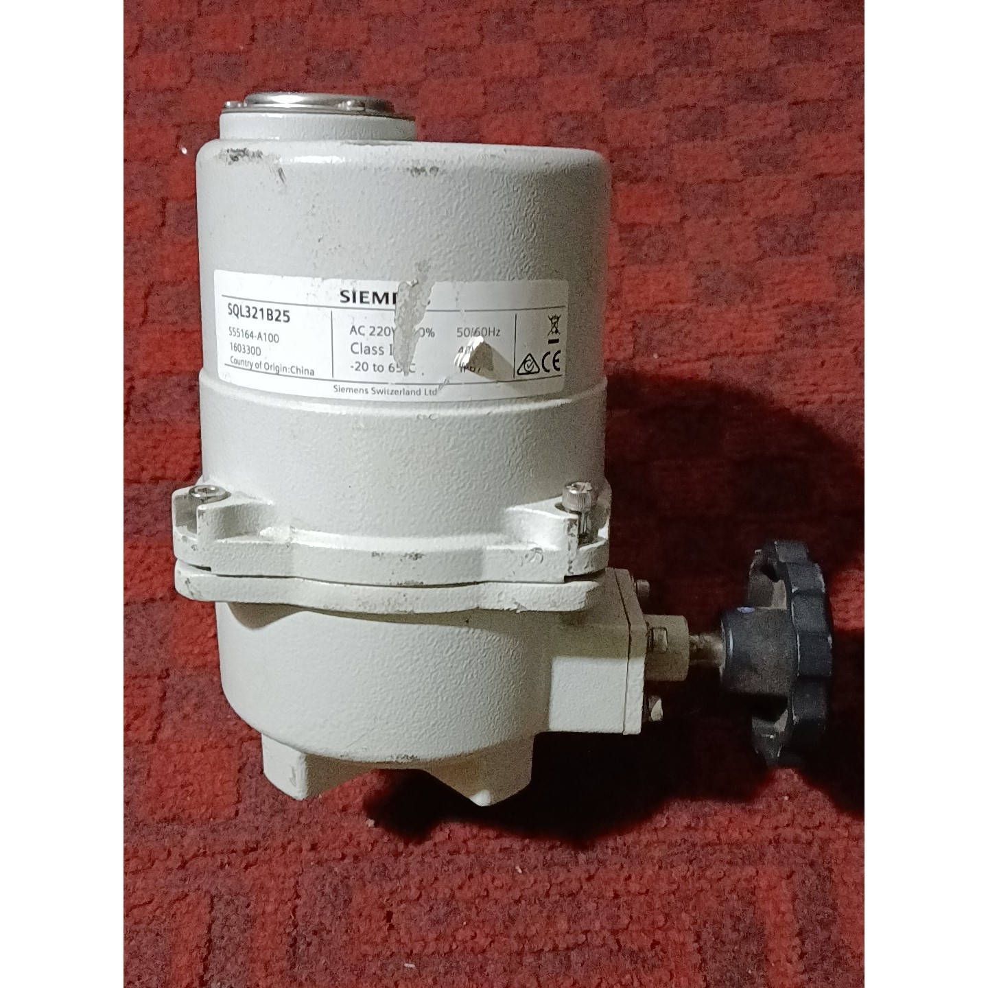 西门子SQL321B25电动执行器成色及祥参如图所示图片议价 维修