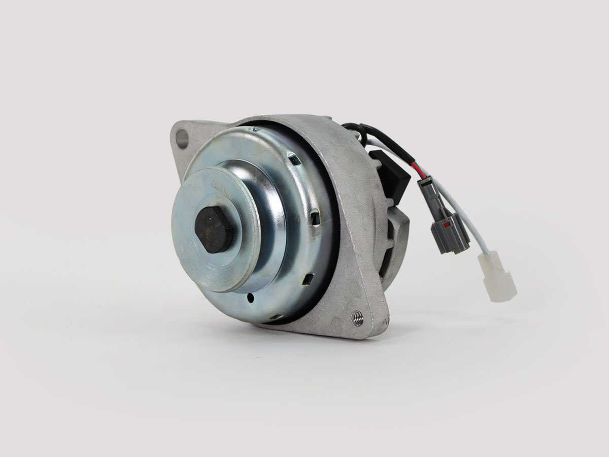 五十铃发电机4LE1PV01 4LE1PV GP9906 GP9926发电机 AMP0004 20A