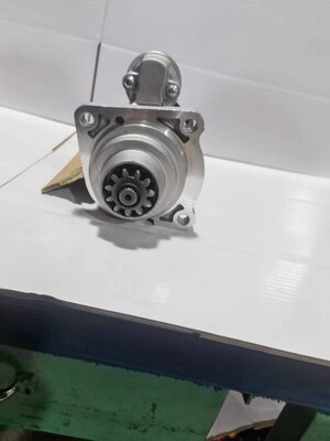 山猫S160滑移装载机起动机6685190起动机久保田V2003起动机马达