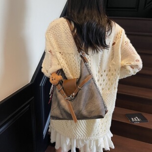 红鹮鸟新款大容量单肩斜跨三用托特包穿搭通勤学生休闲百搭双肩包