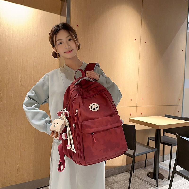 书包女小学生四至六年级女童初中女生大容量2025新款女孩轻便背包